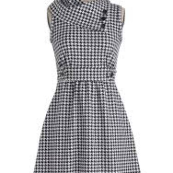 Modcloth Dresses & Skirts - Modcloth "Coach Tour" Houndstooth Dress